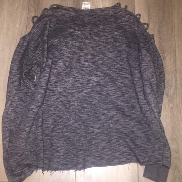 Women’s PINK sweater - Picture 2 of 3